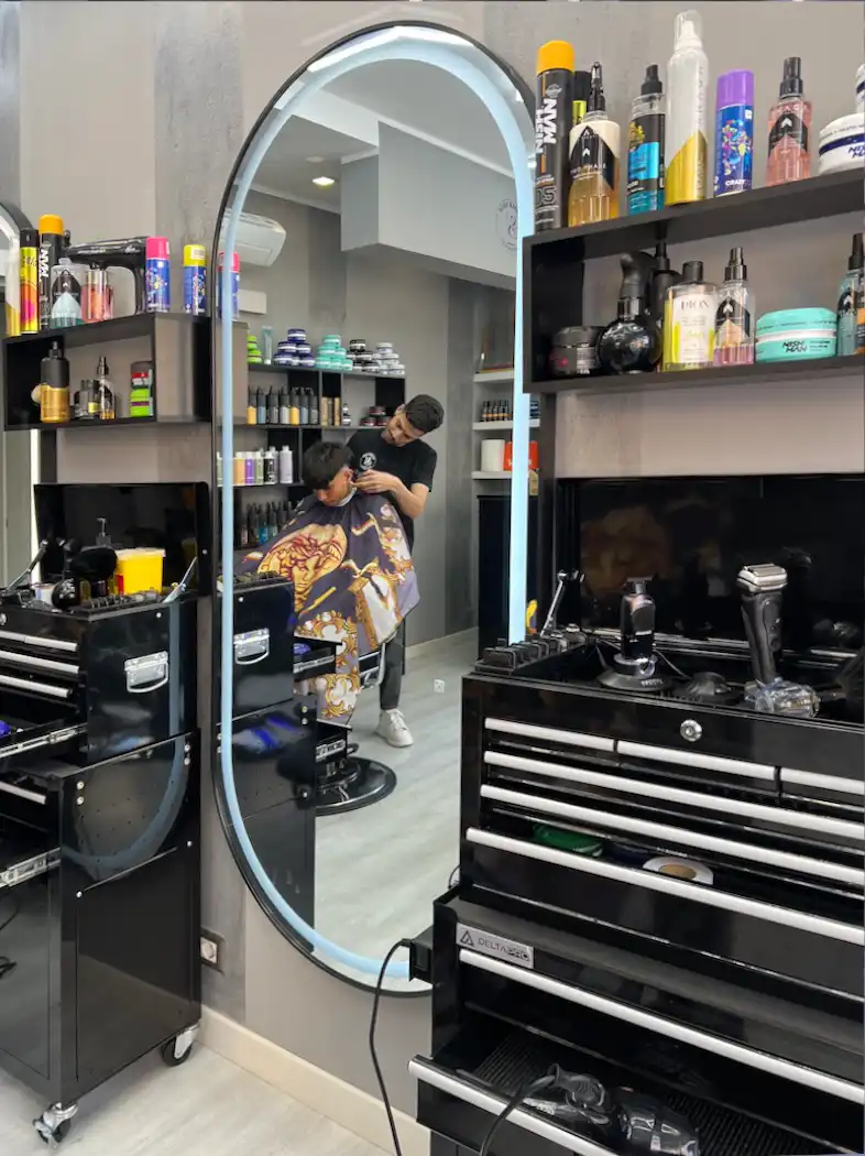 Reparto uomo parrucchiere baber shop a Lomazzo